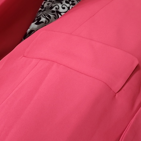 Oddy blazer, Raspberry Colored NWOT - Picture 3 of 10